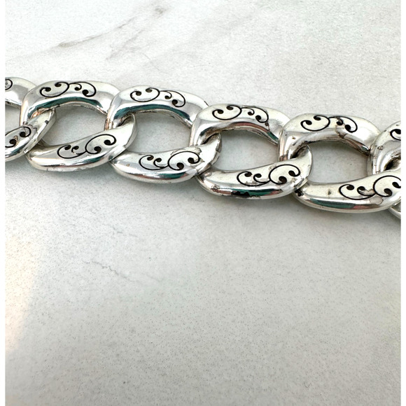Brighton Silver toned  8 link chunky bracelet Preowned - Picture 5 of 6